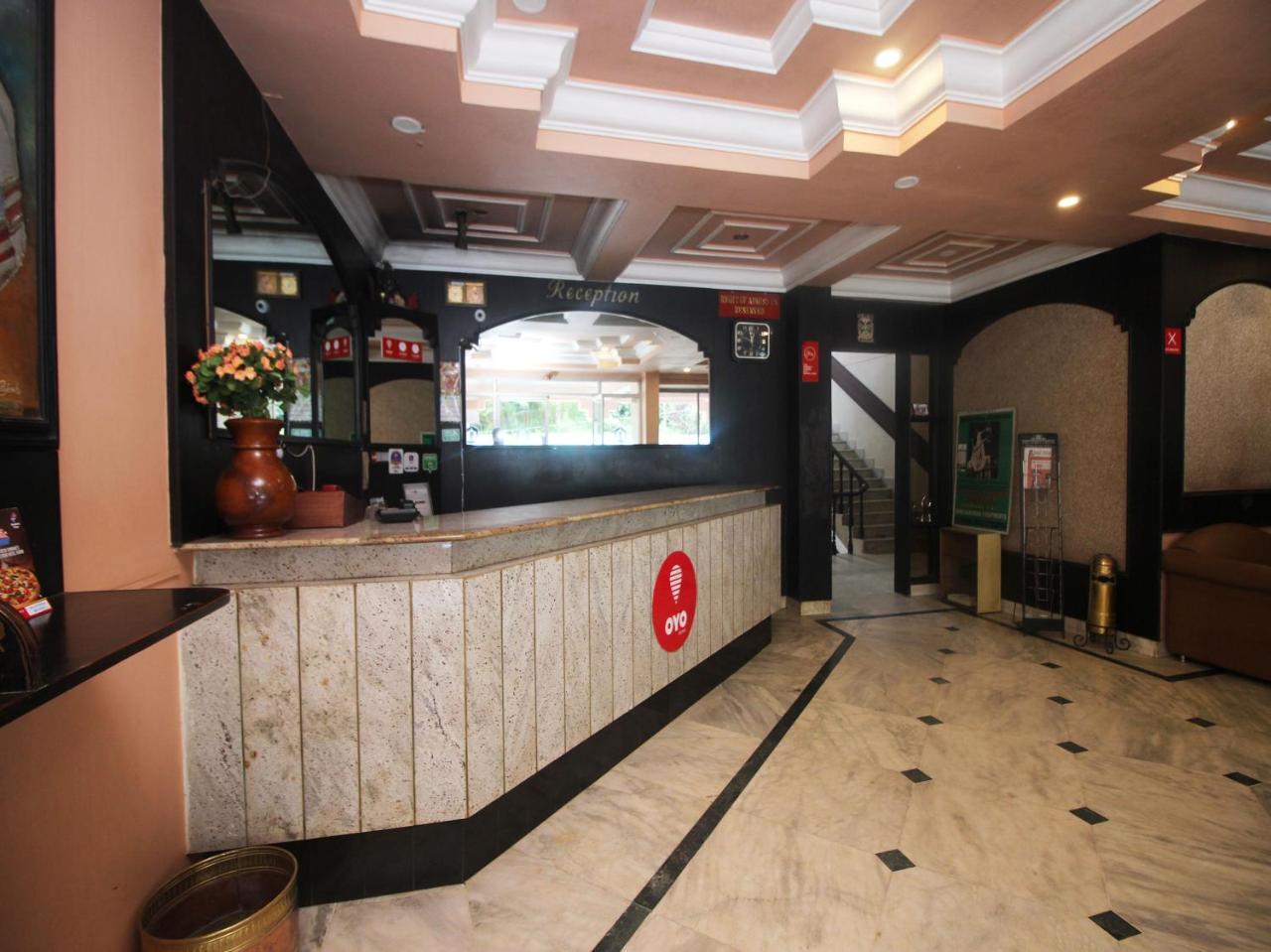 Hotel New Rajdarshan Мадікері Екстер'єр фото