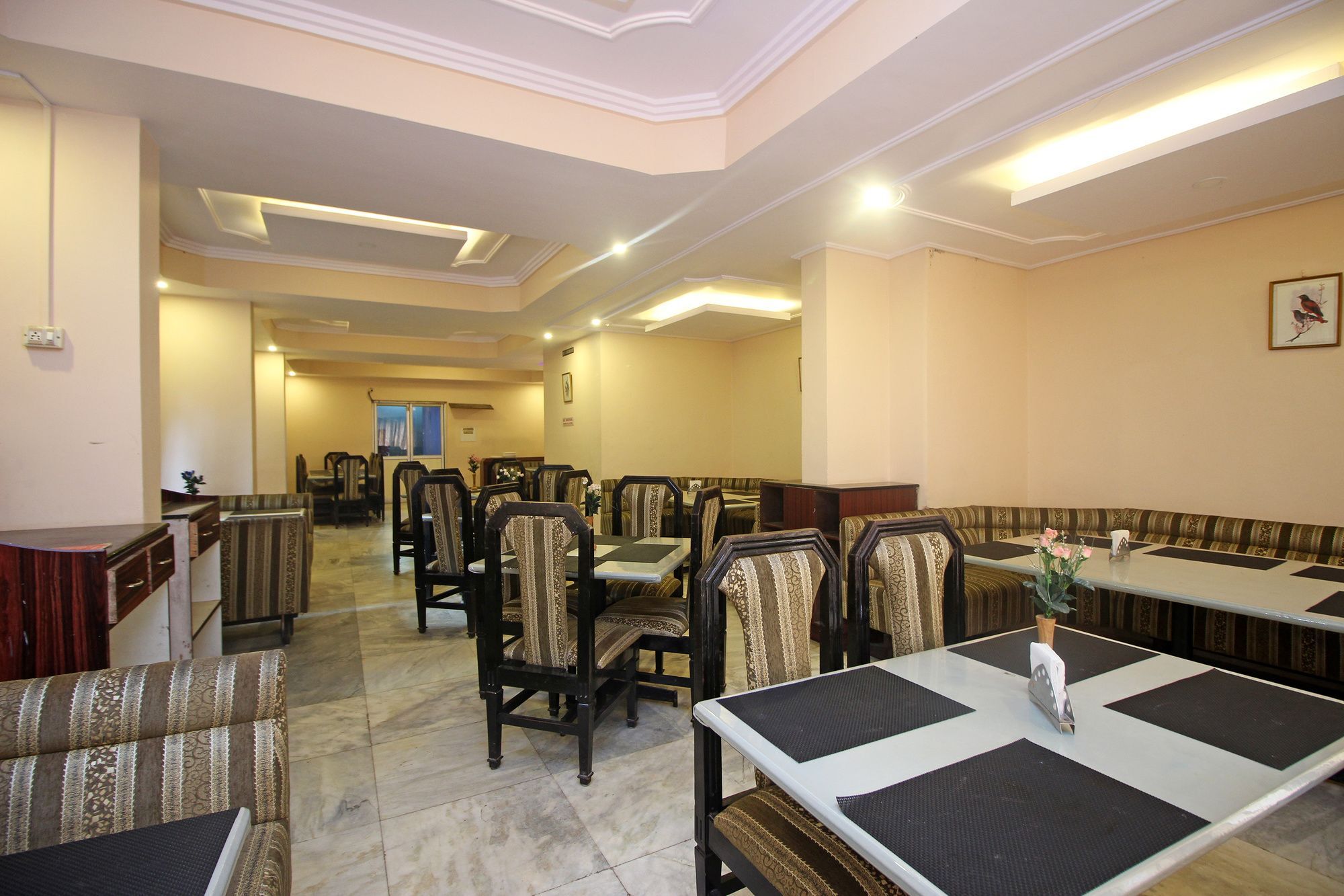 Hotel New Rajdarshan Мадікері Екстер'єр фото